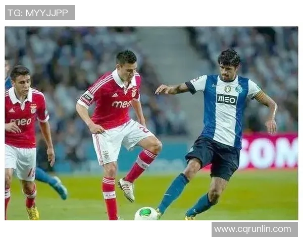 波尔蒂芒人迎战本菲卡争夺联赛重要积分的激烈对决 波尔蒂芒人迎战本菲卡争夺联赛重要积分的激烈对决