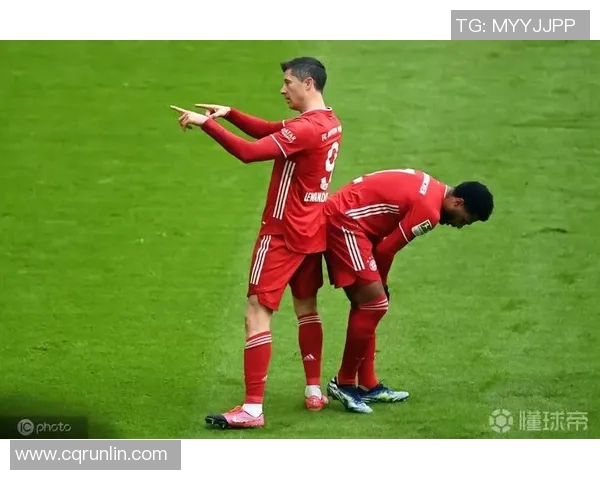 莱万领衔球队再创辉煌期待在新赛季中展现更强实力与团队默契