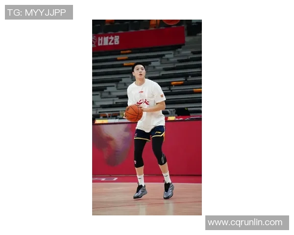 胡明轩：从青涩少年到篮球场上的耀眼明星之路