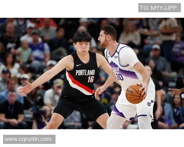 2017年爵士队与开拓者队精彩对决回顾与分析