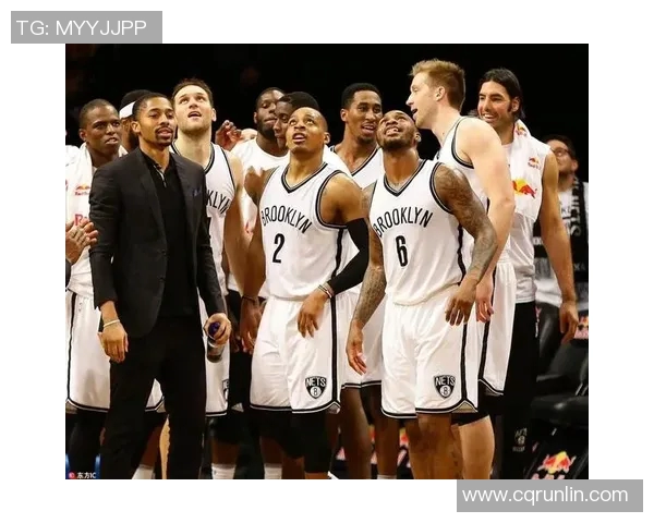 2018年NBA雷霆与篮网激战回顾球星表现与比赛亮点分析